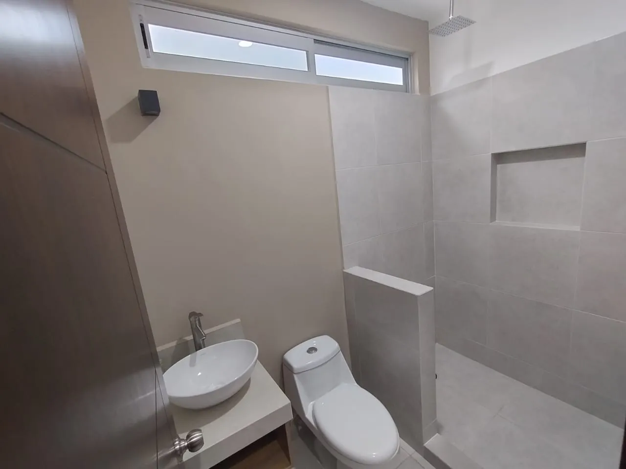 Baño de la recámara principal